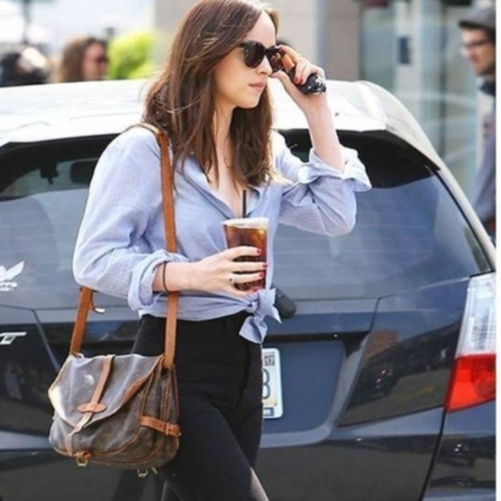 Authentic Louis Vuitton Saumur 30 ShouldeR BAG